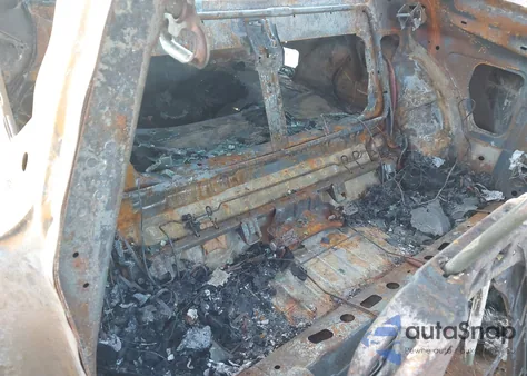 2013 Chevrolet Camaro 2Ls z USA, uszkodzony, nr VIN 2G1FA1E39D9106743